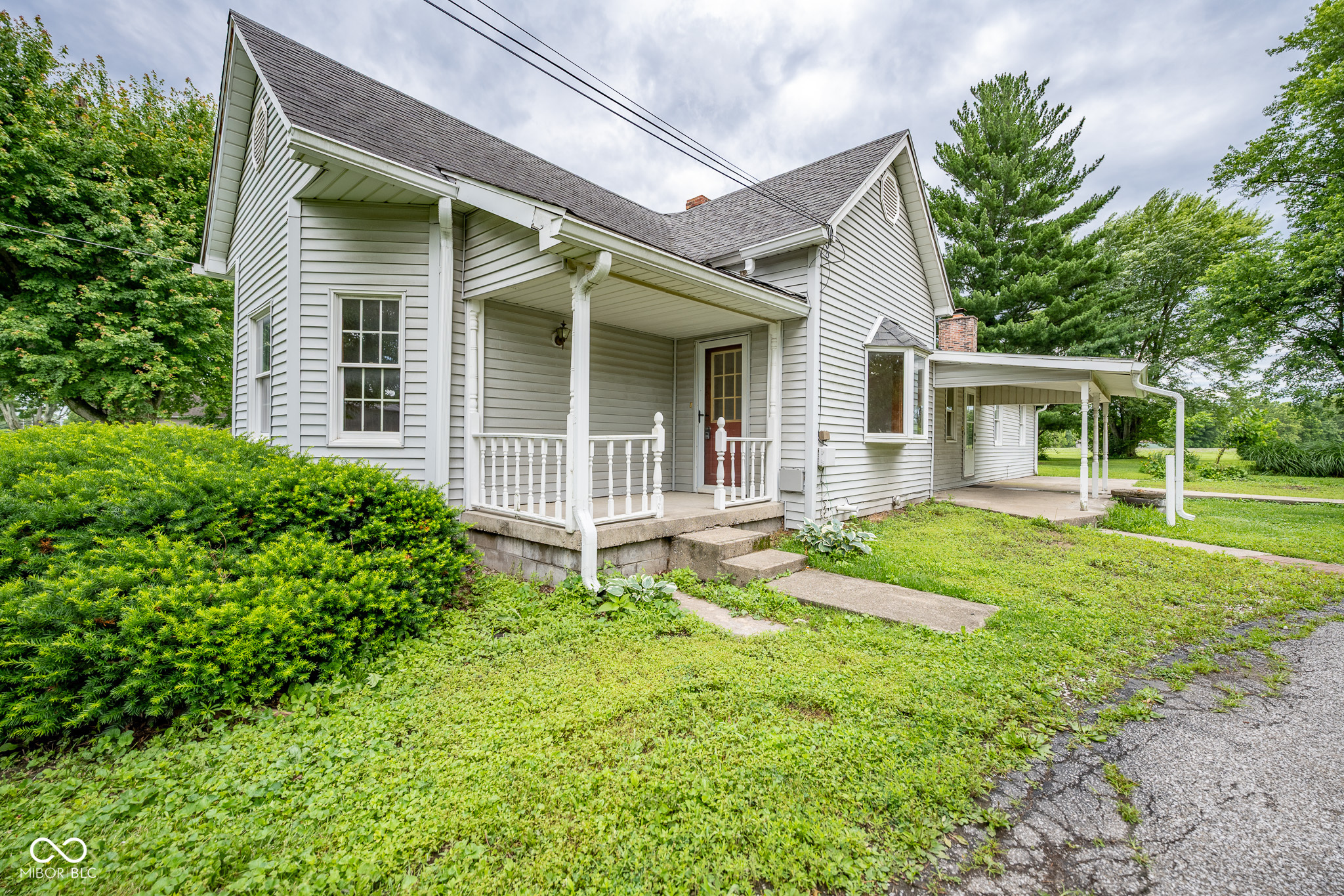 1109 E Us Hwy 40