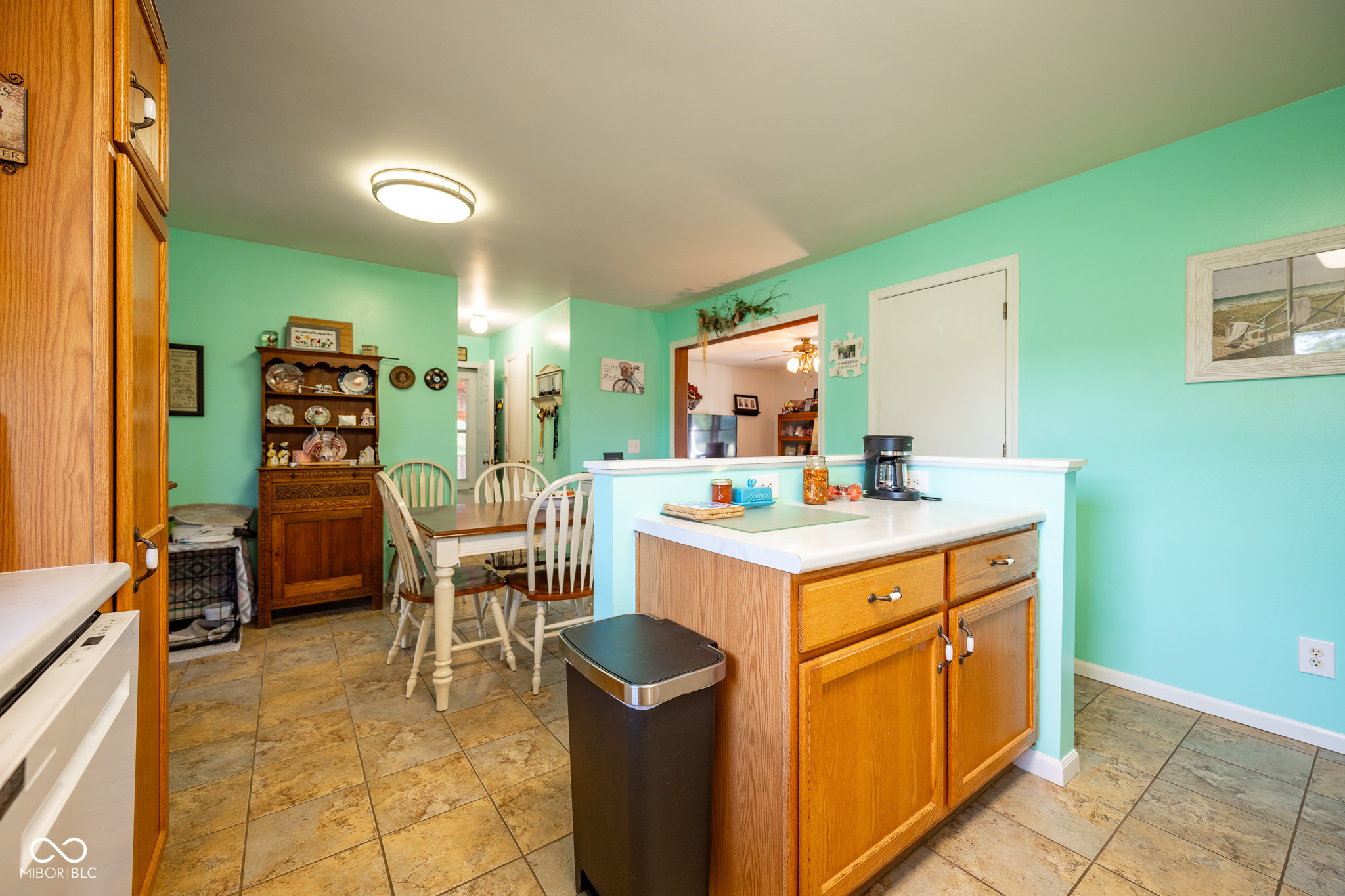 1195 E County Road 1000 S