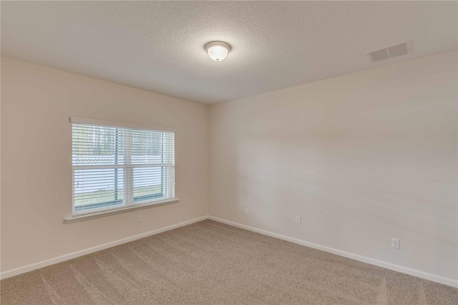 4704 CRAGMERE LOOP