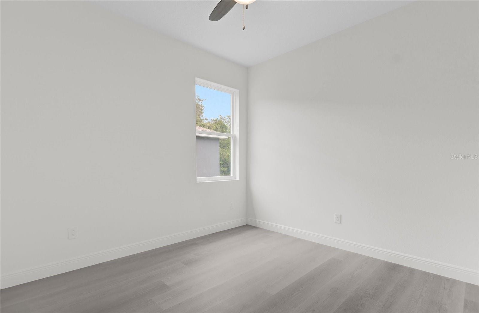 2216 HARLEM AVE