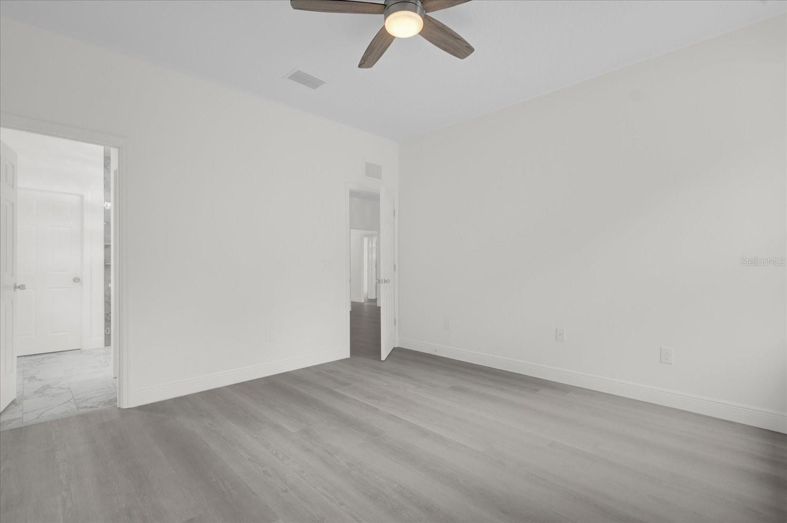 2216 HARLEM AVE