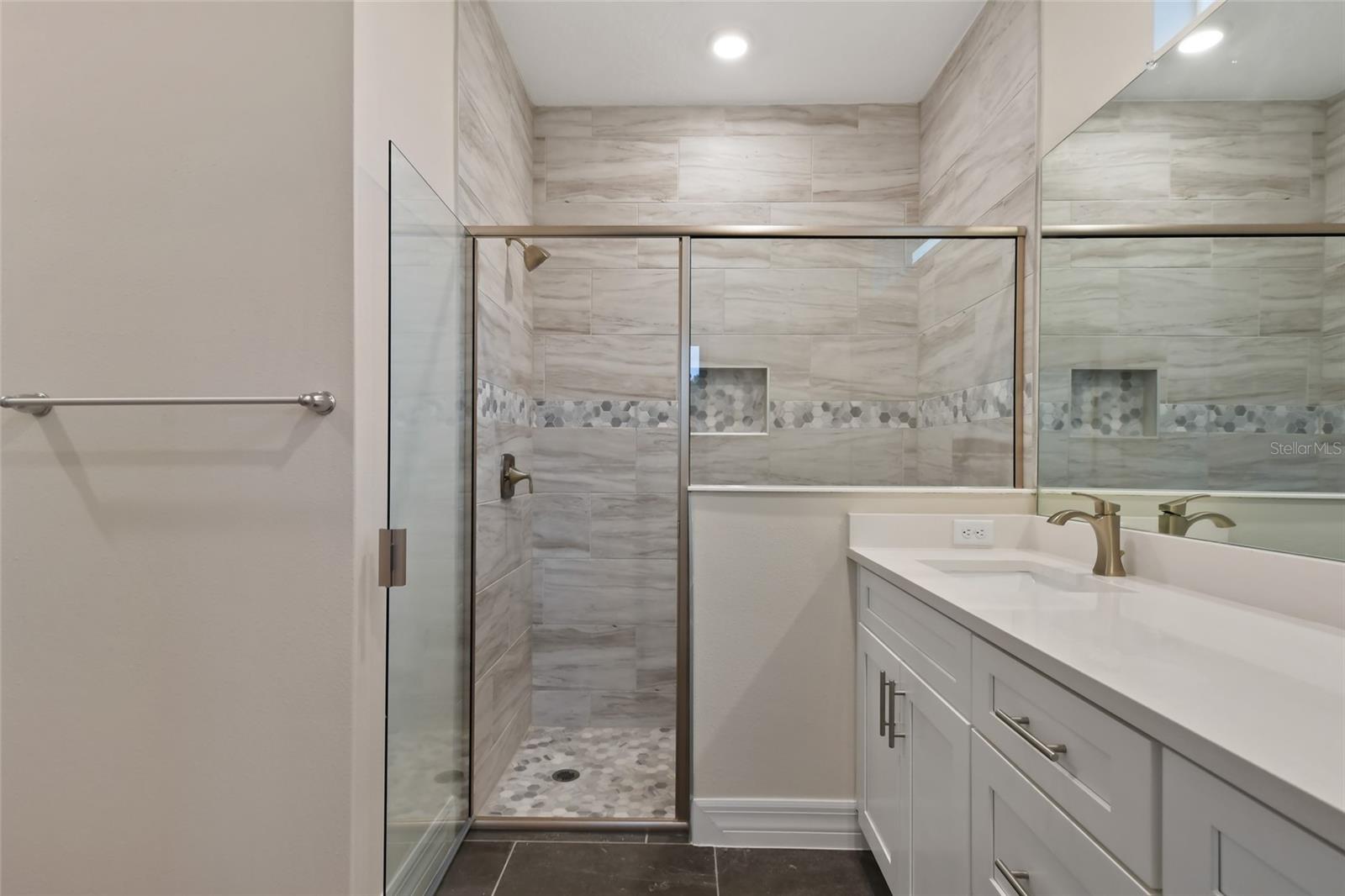 6243 SW 134TH LOOP