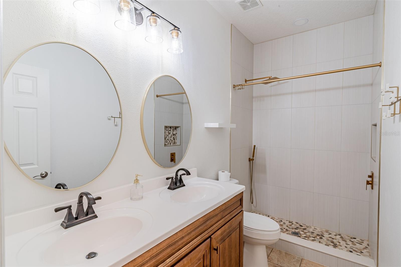 544 FIRST CAPE CORAL DR