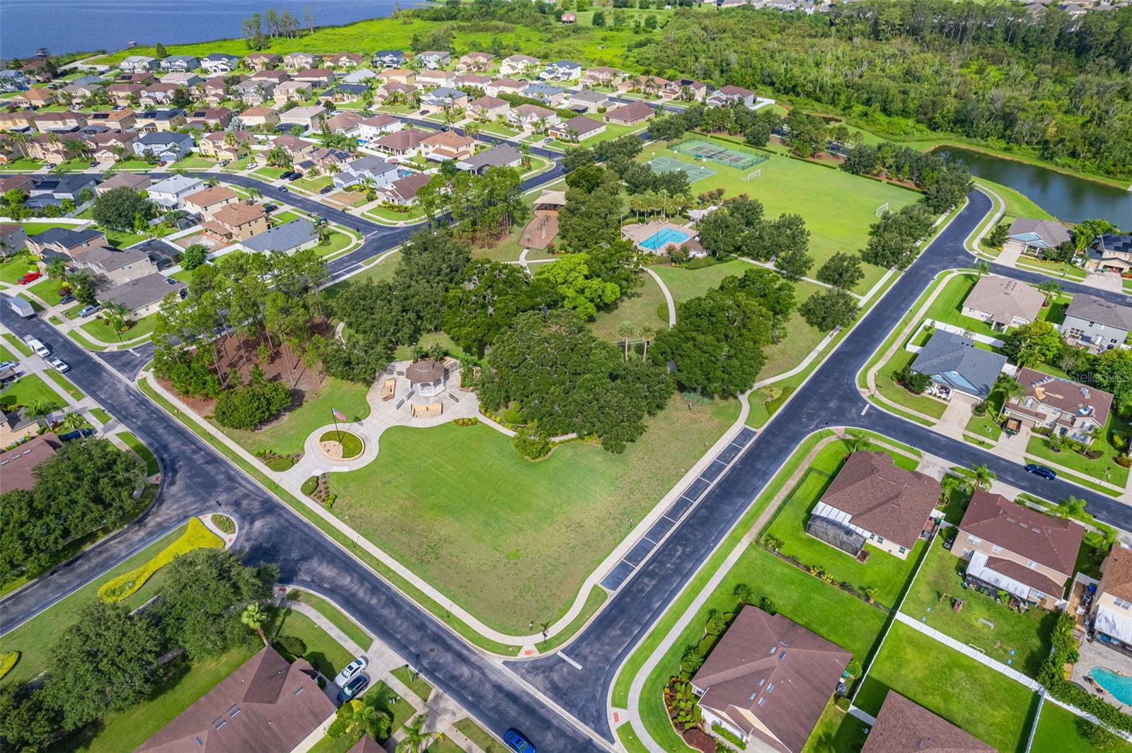 544 FIRST CAPE CORAL DR
