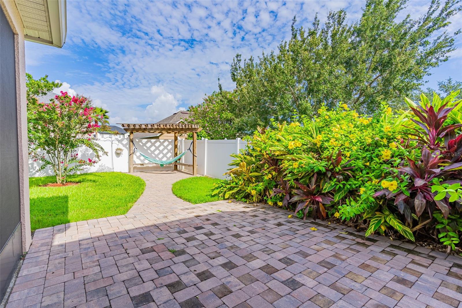 544 FIRST CAPE CORAL DR