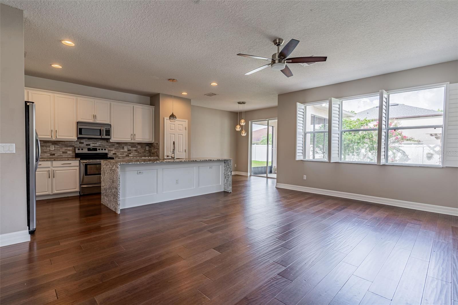 544 FIRST CAPE CORAL DR
