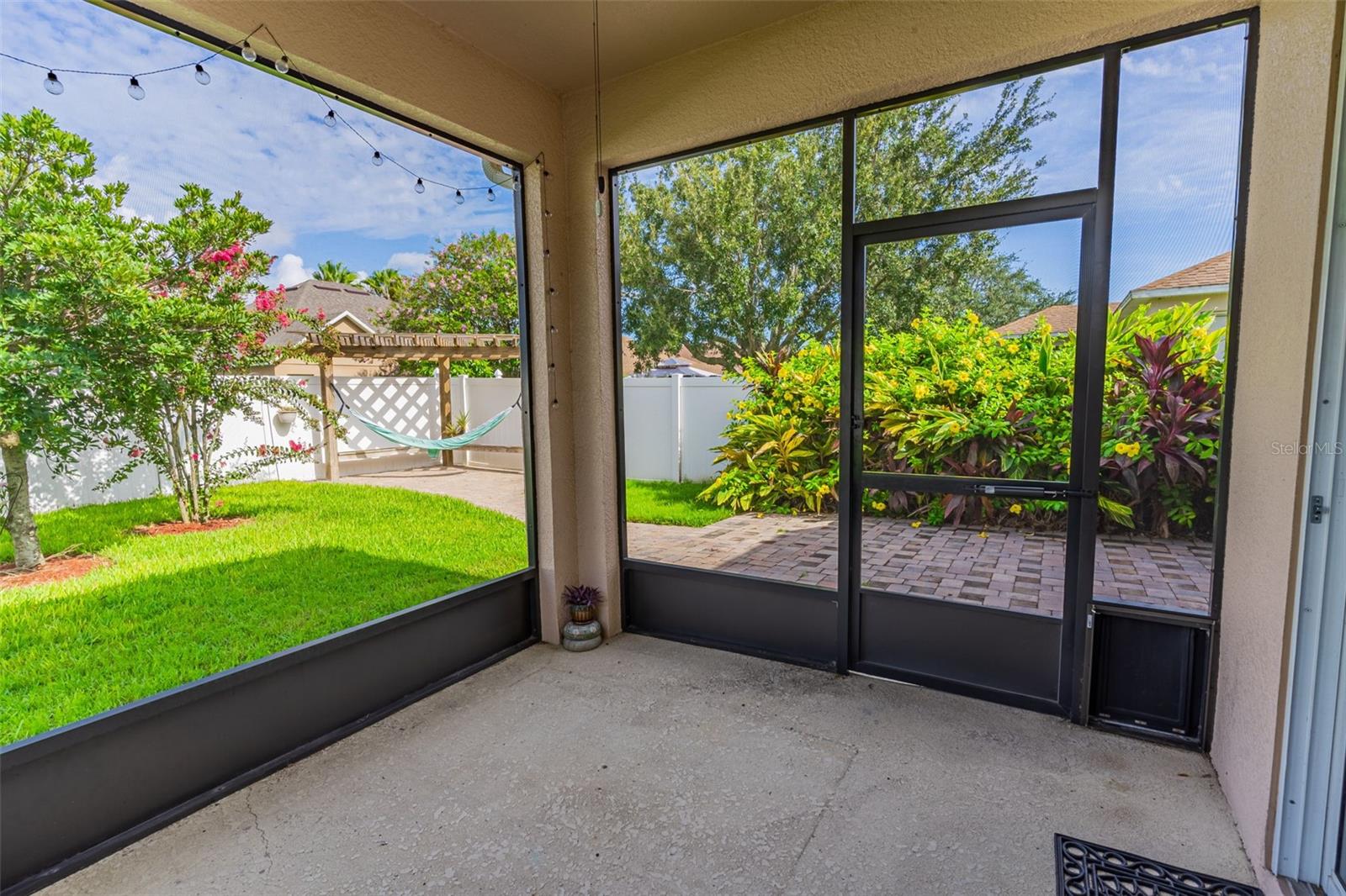 544 FIRST CAPE CORAL DR