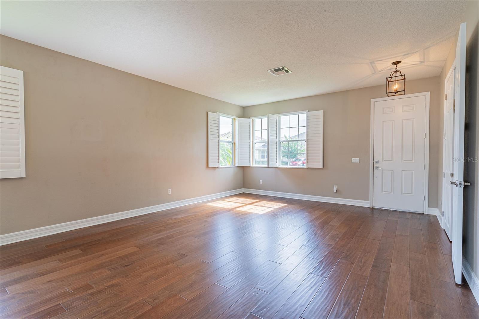544 FIRST CAPE CORAL DR