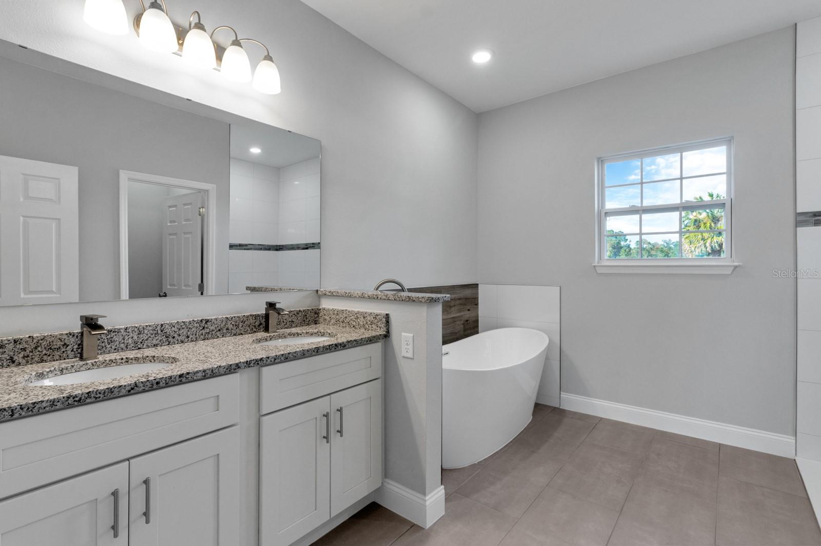 218 MARION OAKS TRL