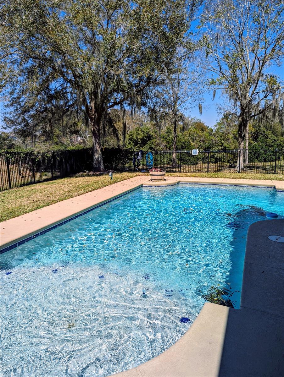1420 KINTLA RD