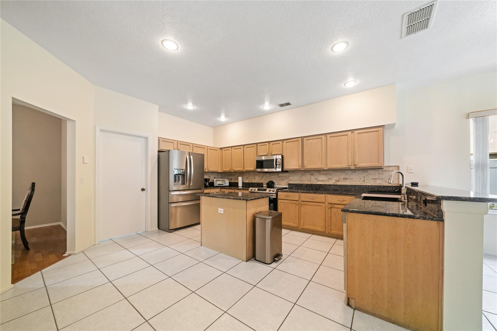 1187 FOXFORREST CIR