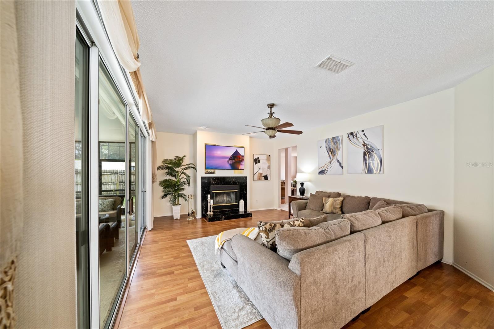 1187 FOXFORREST CIR