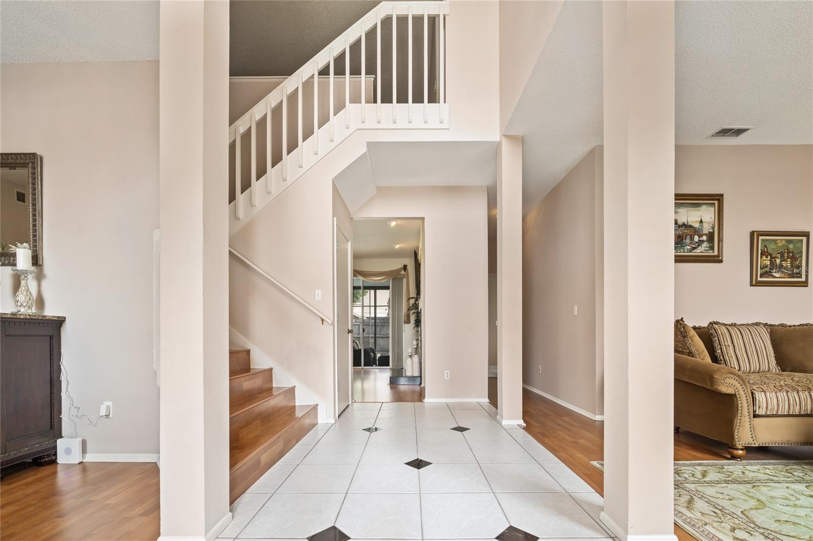 1187 FOXFORREST CIR