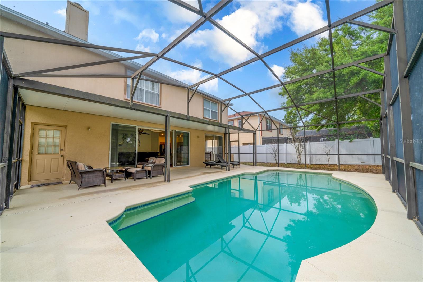 1187 FOXFORREST CIR