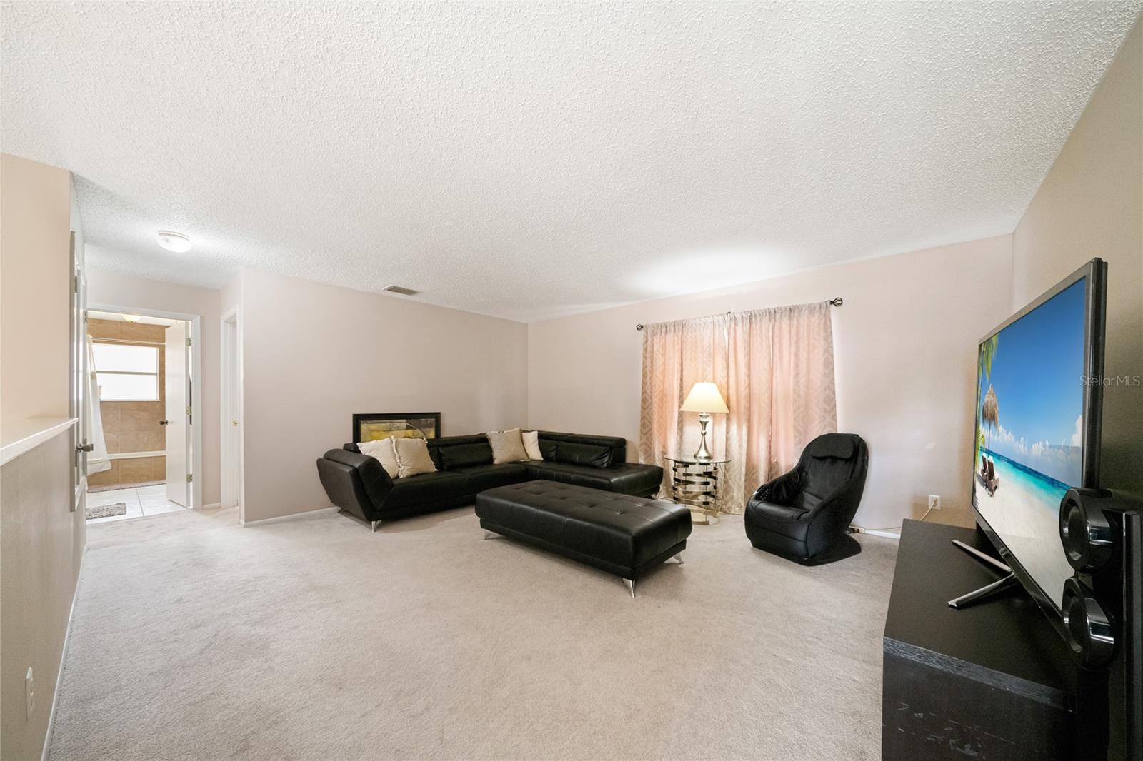 1187 FOXFORREST CIR