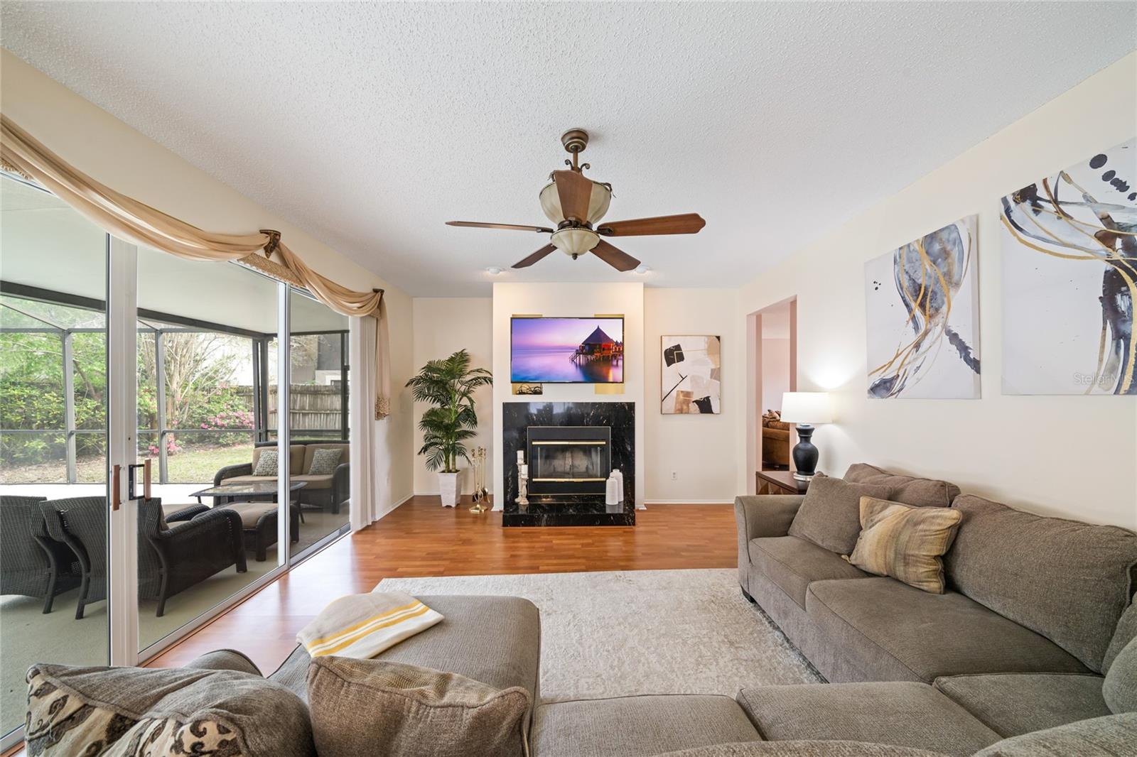 1187 FOXFORREST CIR