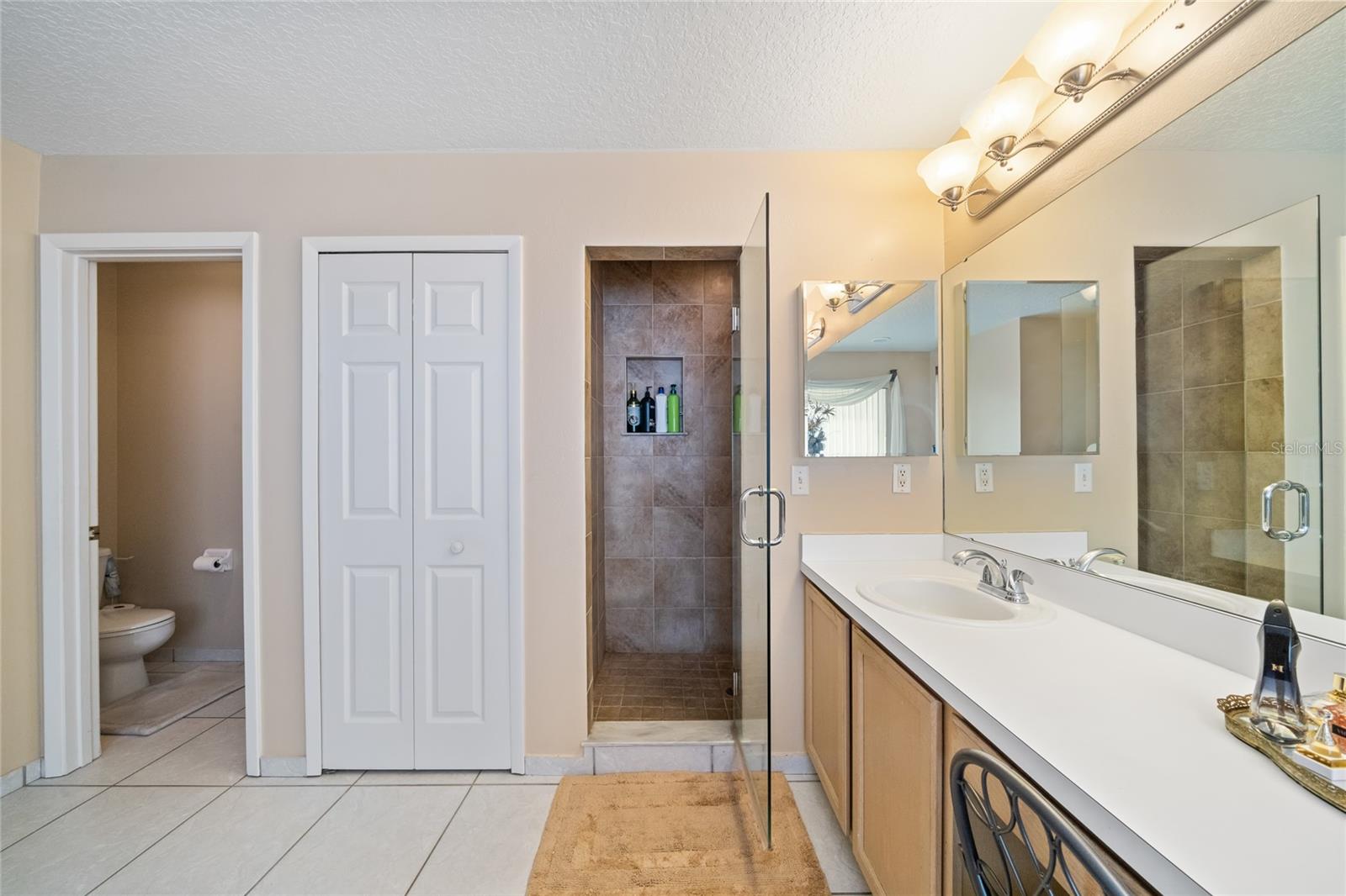 1187 FOXFORREST CIR