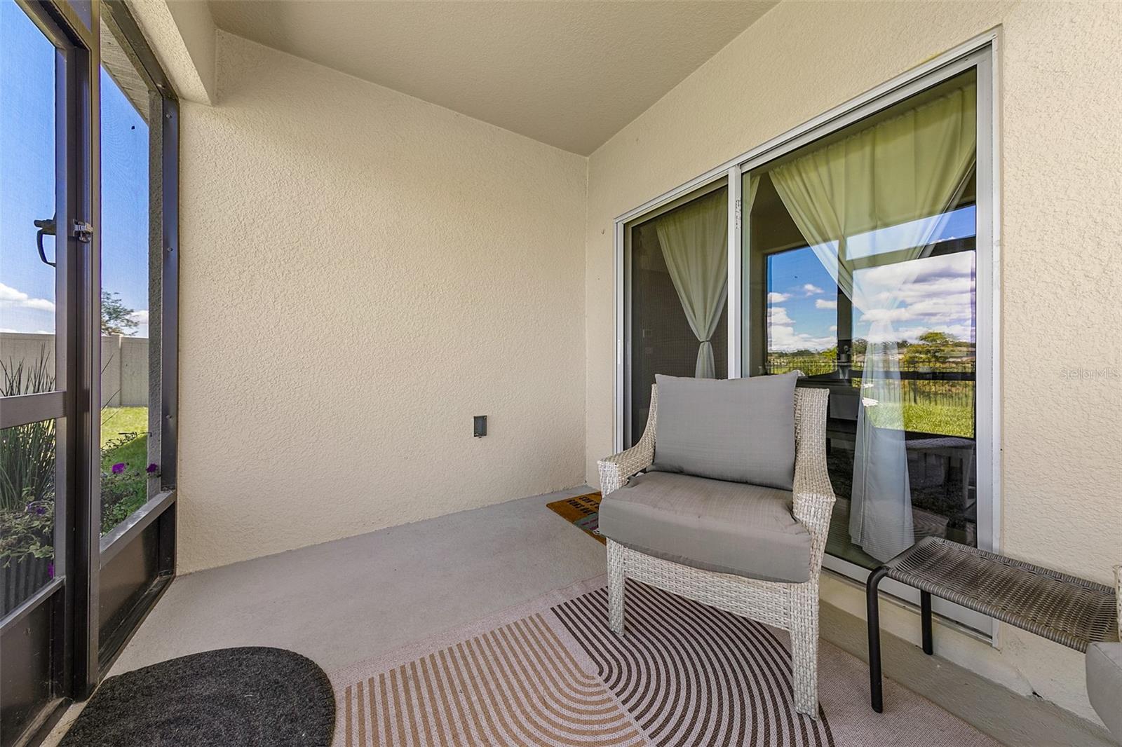 5733 GALLOPING DR