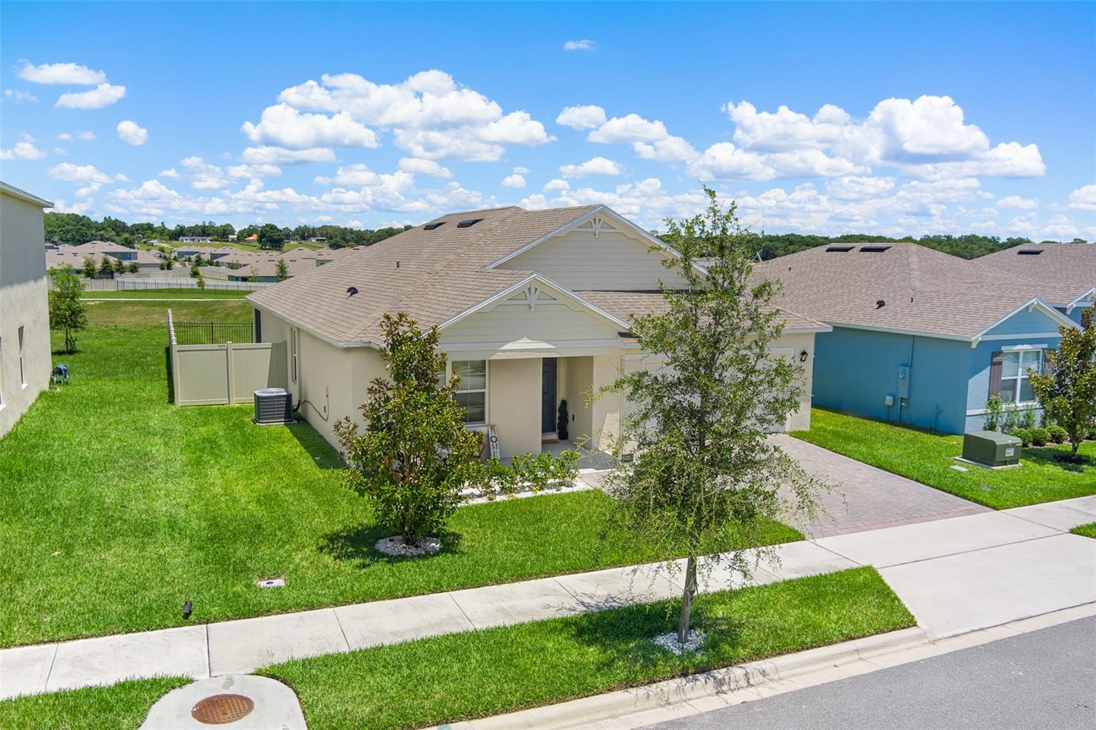 5733 GALLOPING DR