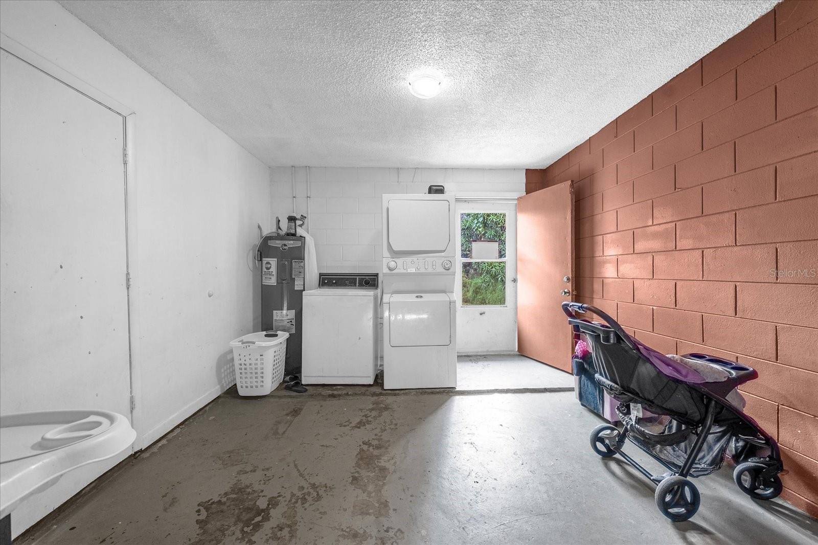 1401 BASIN ST