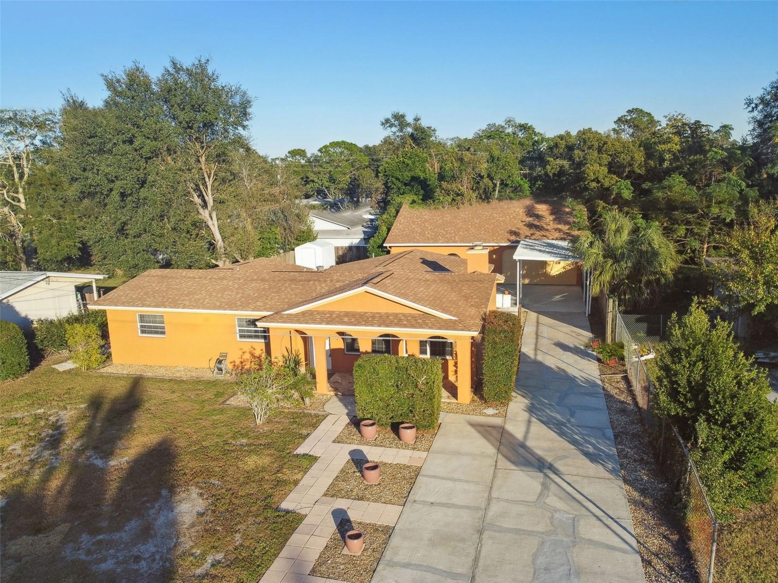 2141 CAMELLIA DR