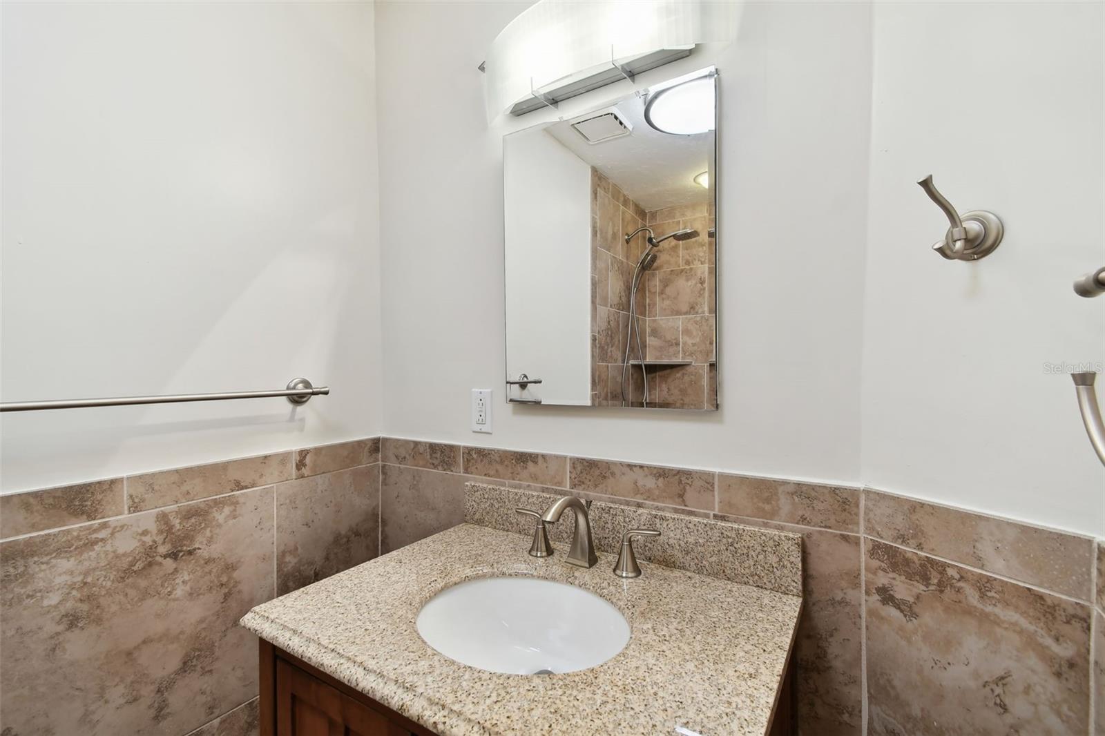 2141 CAMELLIA DR