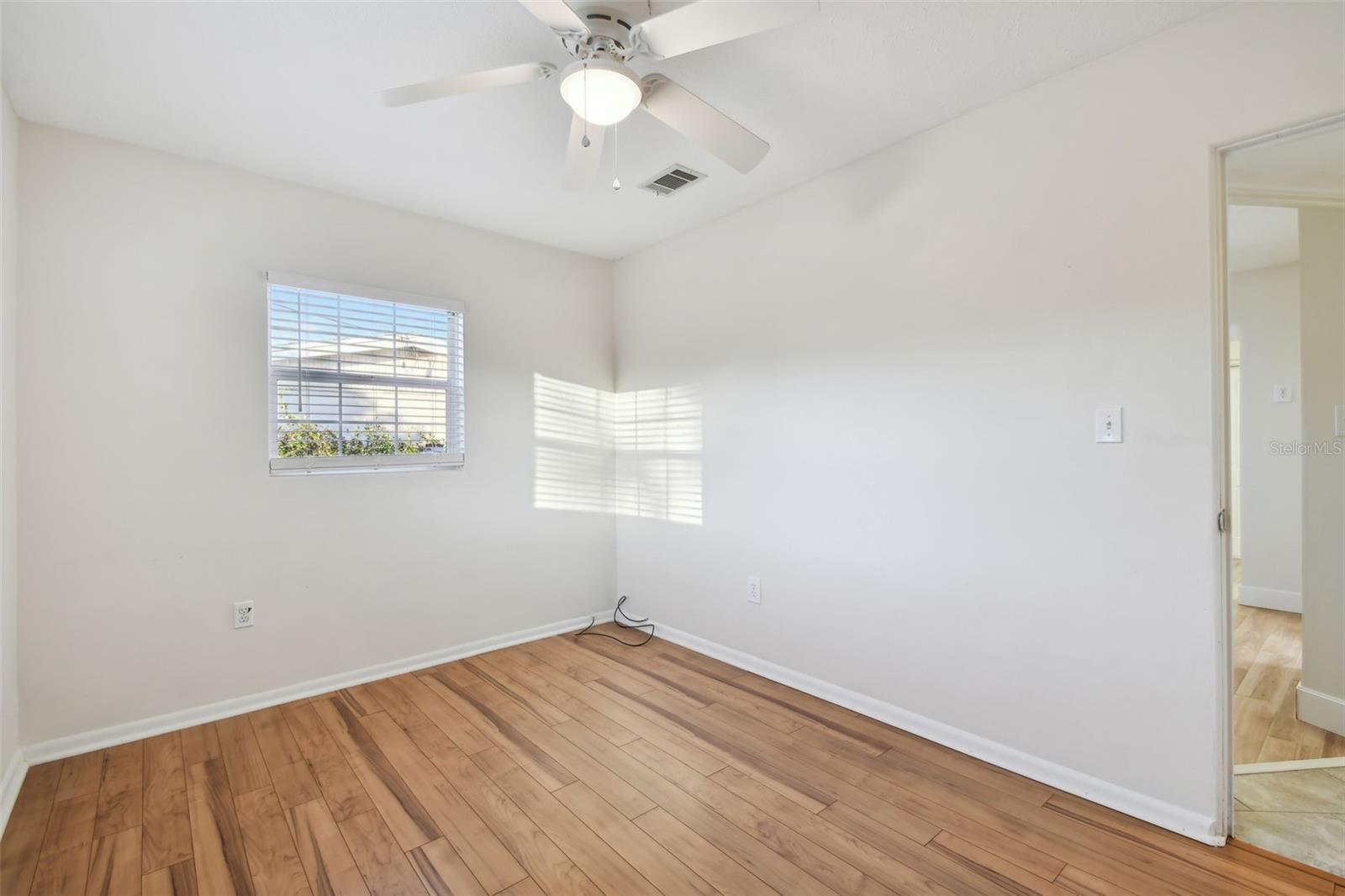 2141 CAMELLIA DR