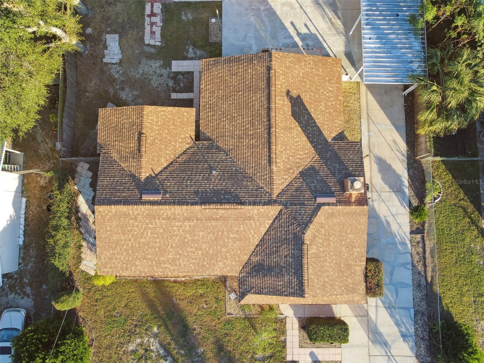 2141 CAMELLIA DR