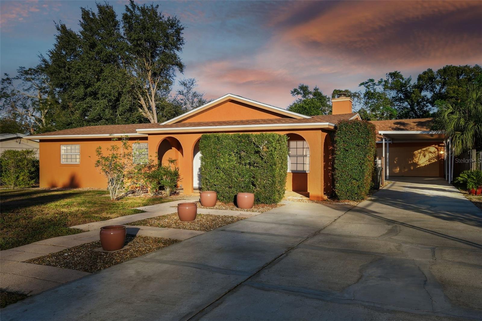 2141 CAMELLIA DR