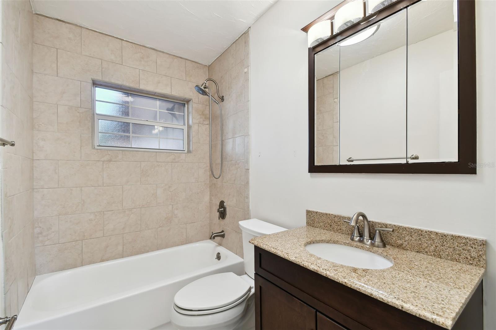 2141 CAMELLIA DR