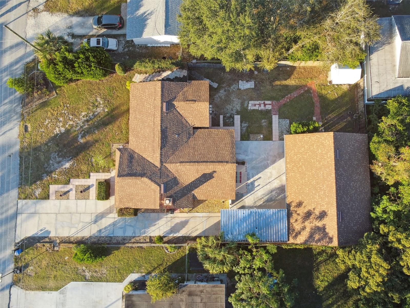2141 CAMELLIA DR