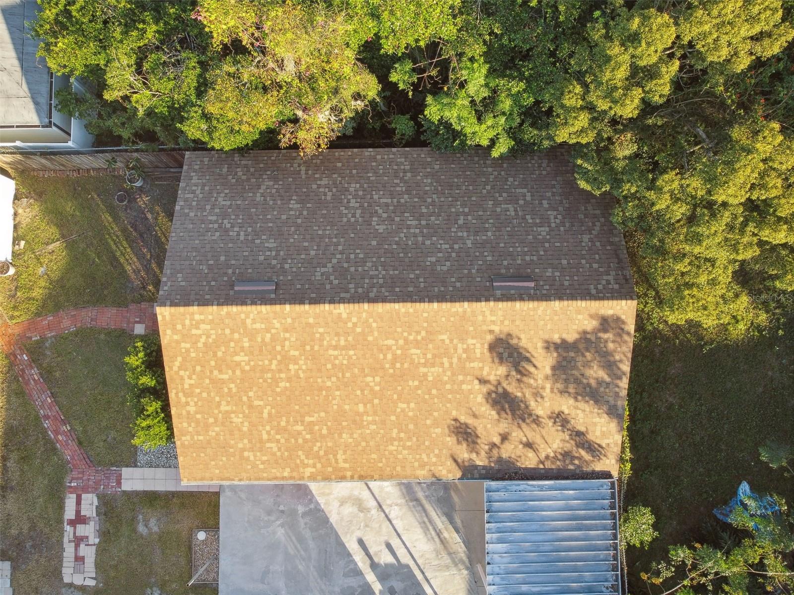 2141 CAMELLIA DR
