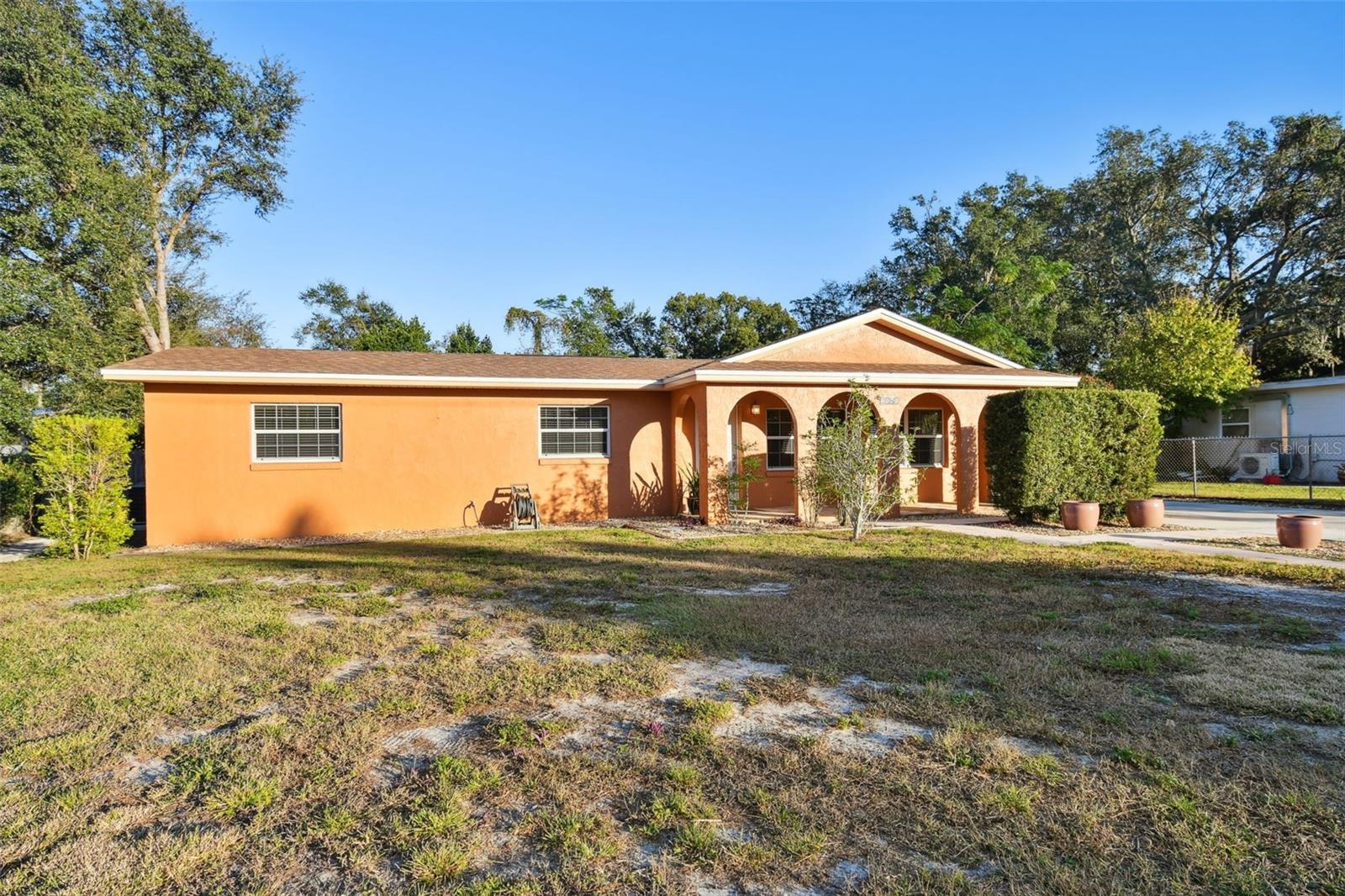 2141 CAMELLIA DR