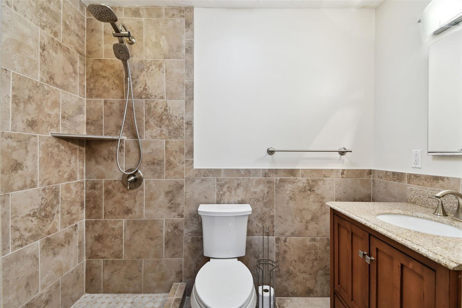 2141 CAMELLIA DR