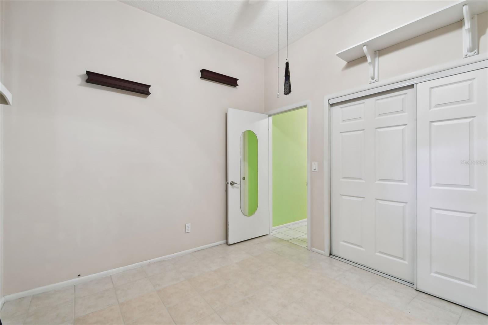 2141 CAMELLIA DR