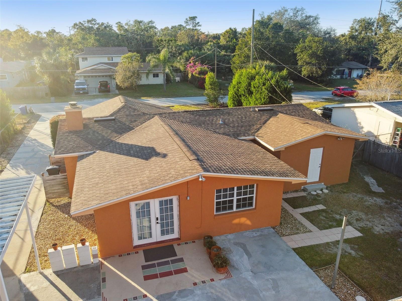 2141 CAMELLIA DR