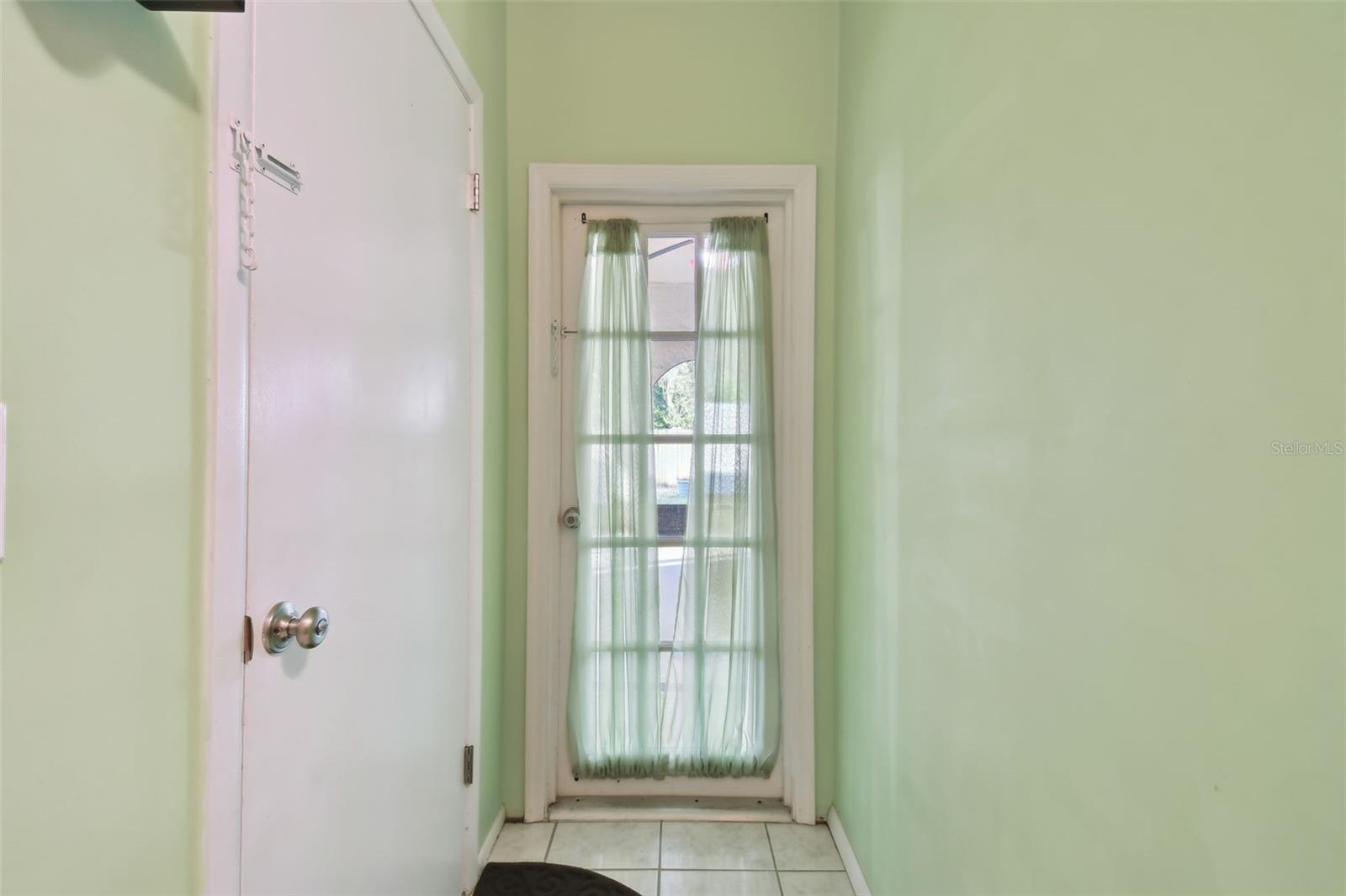 2141 CAMELLIA DR