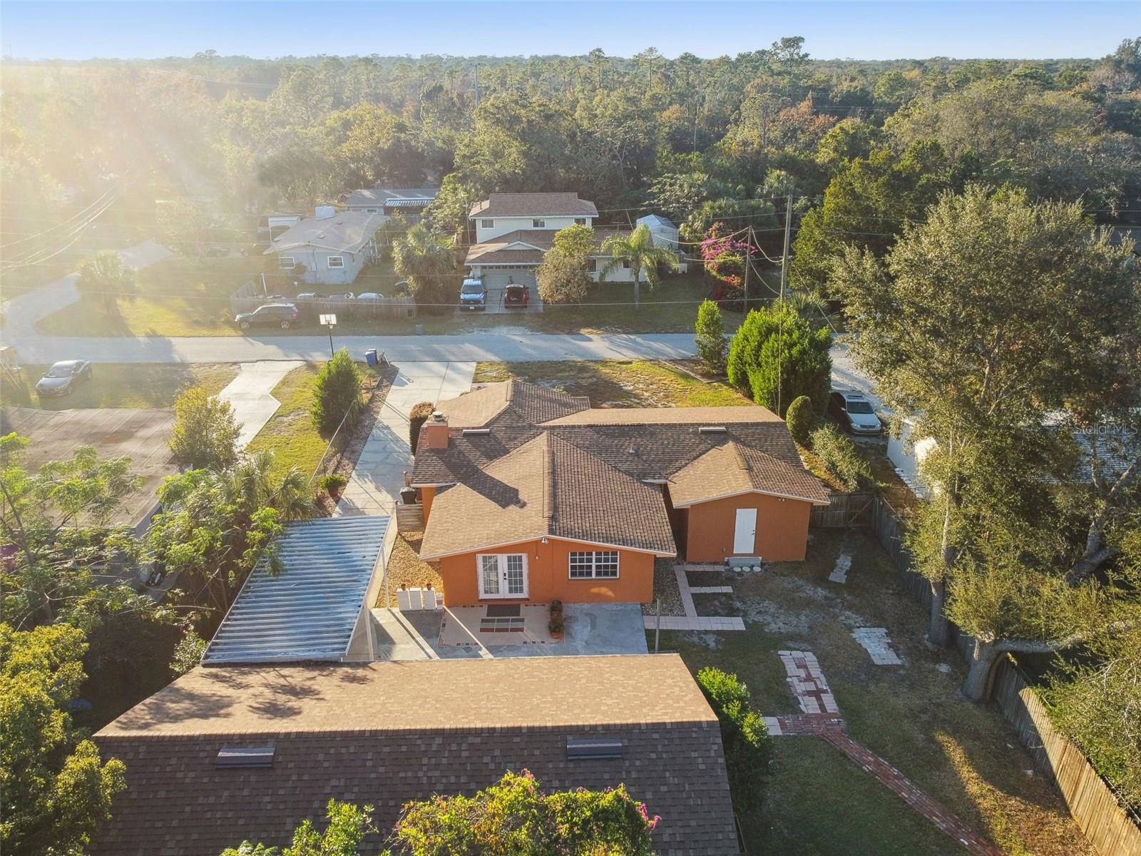 2141 CAMELLIA DR