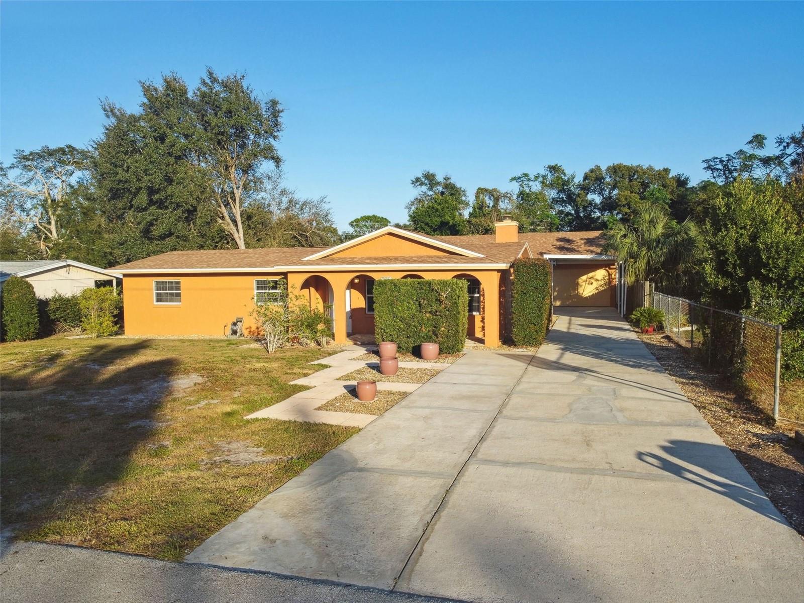 2141 CAMELLIA DR