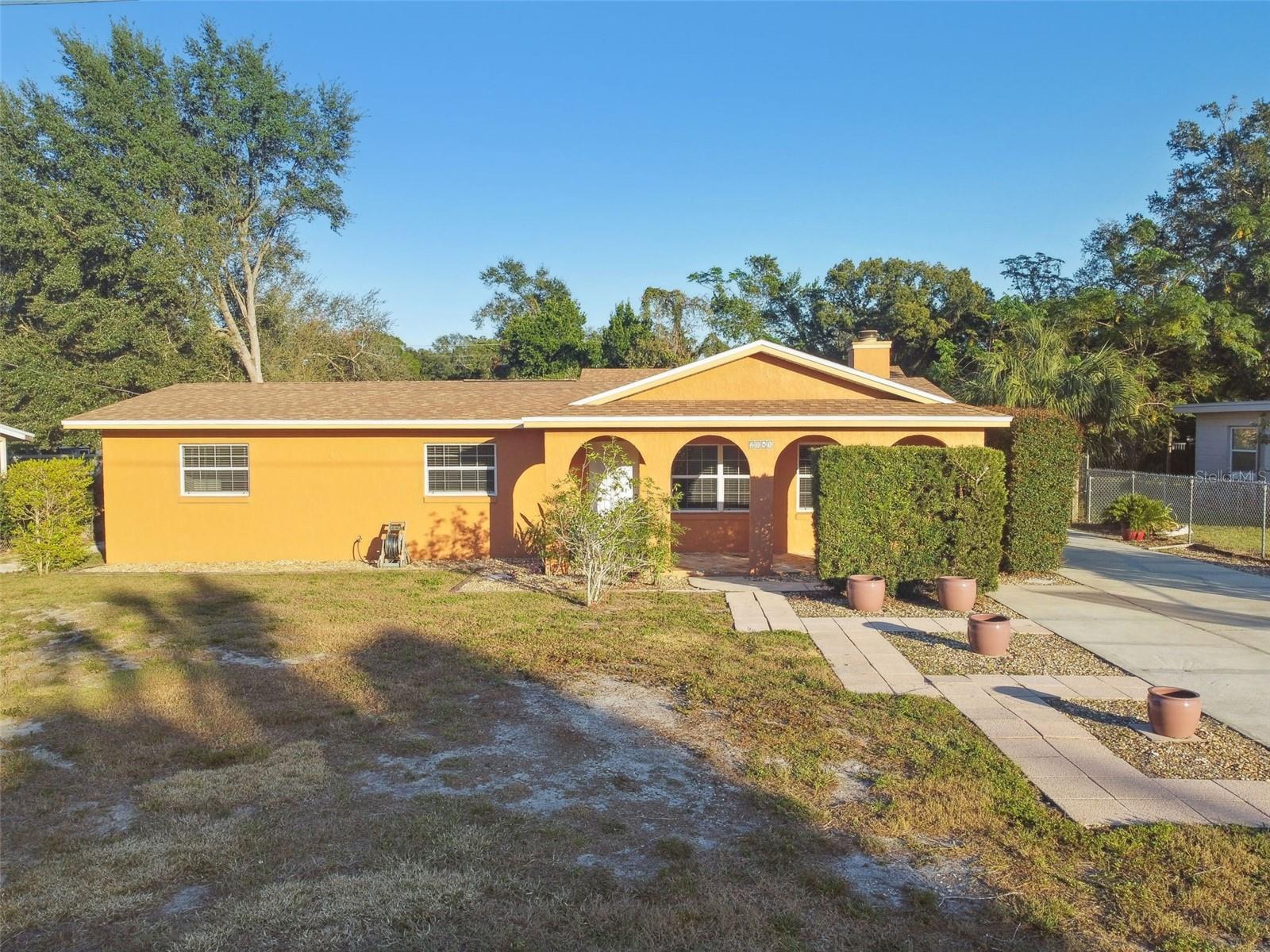 2141 CAMELLIA DR