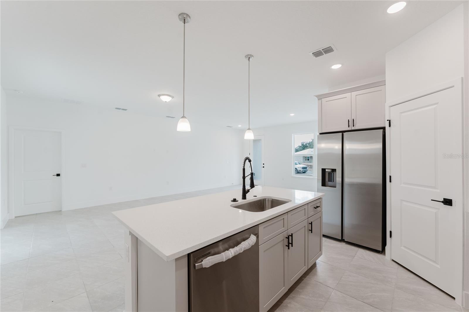 1633 SW 168TH LOOP