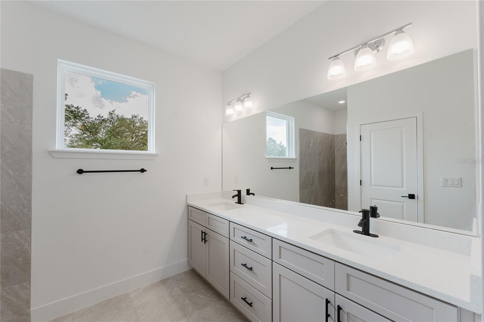 1633 SW 168TH LOOP