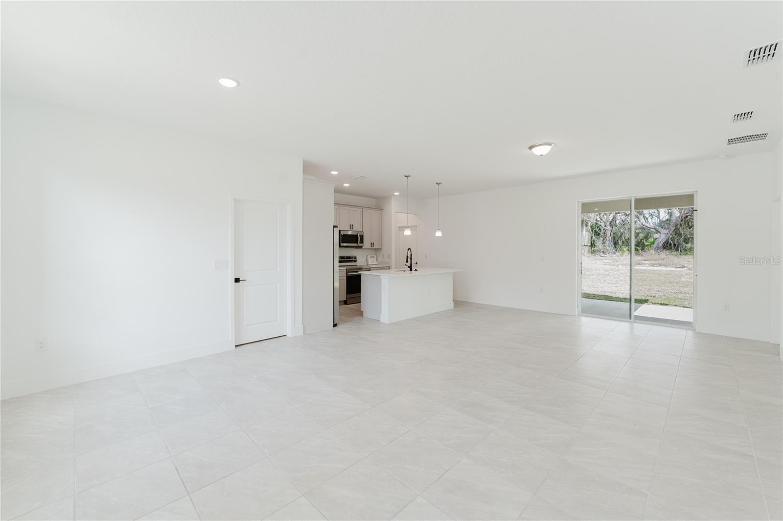 1633 SW 168TH LOOP