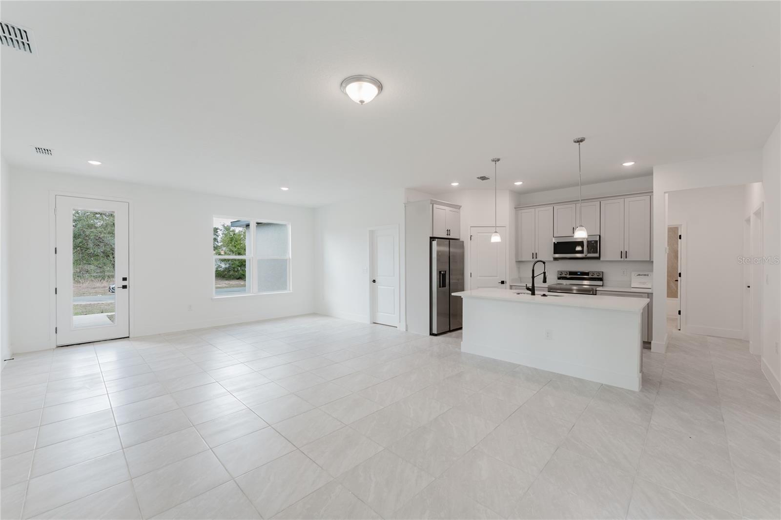 1633 SW 168TH LOOP