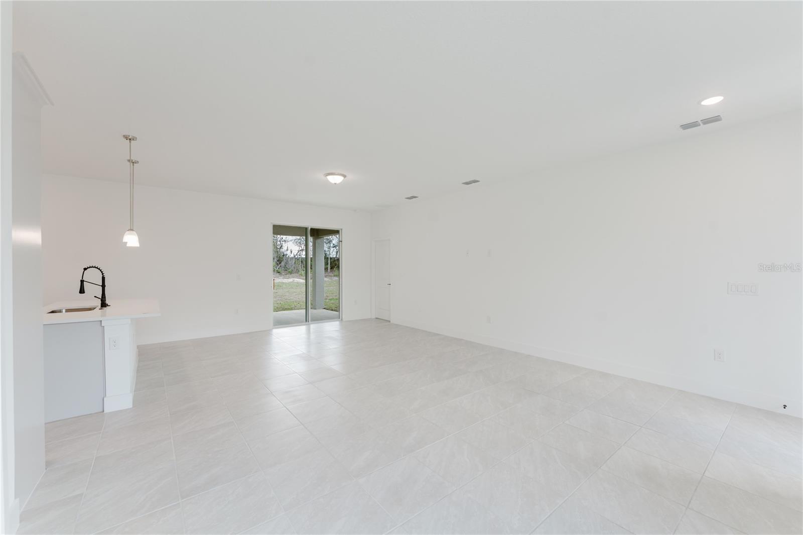 1633 SW 168TH LOOP