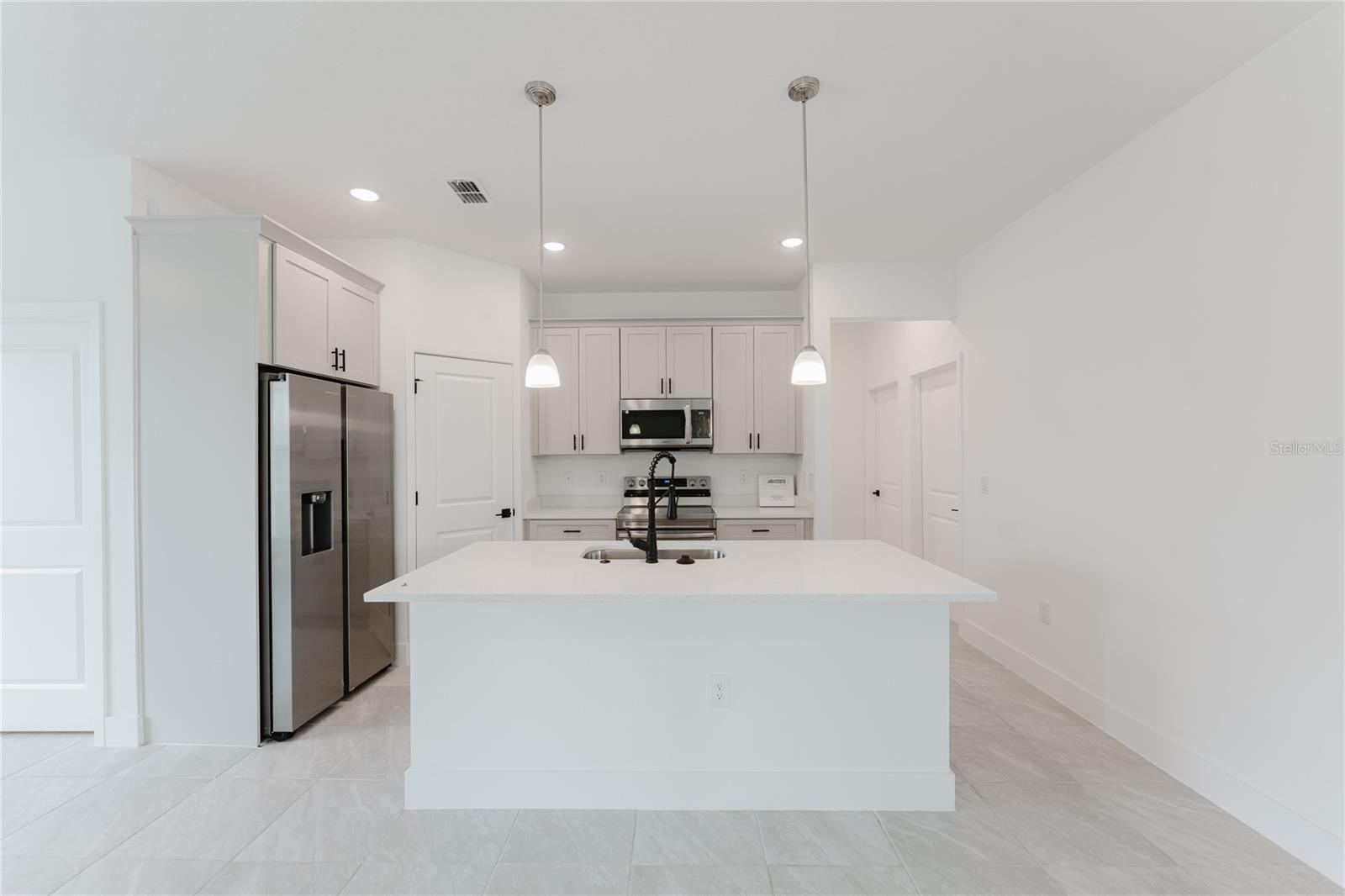 1633 SW 168TH LOOP