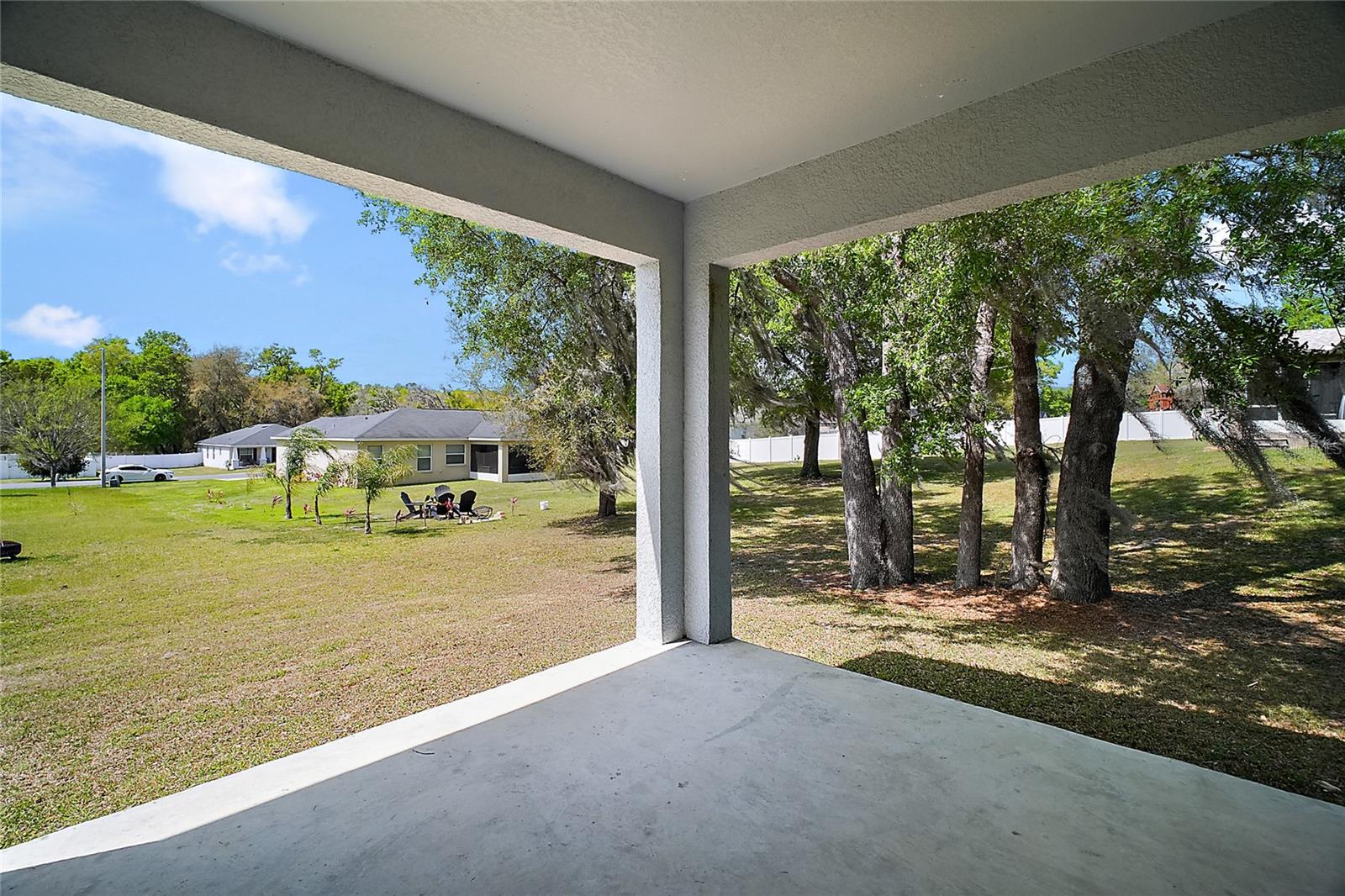 328 WOODLAND TRL