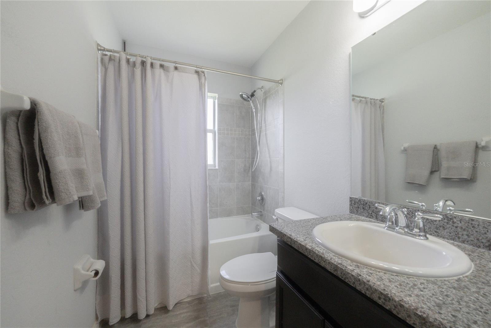 328 WOODLAND TRL