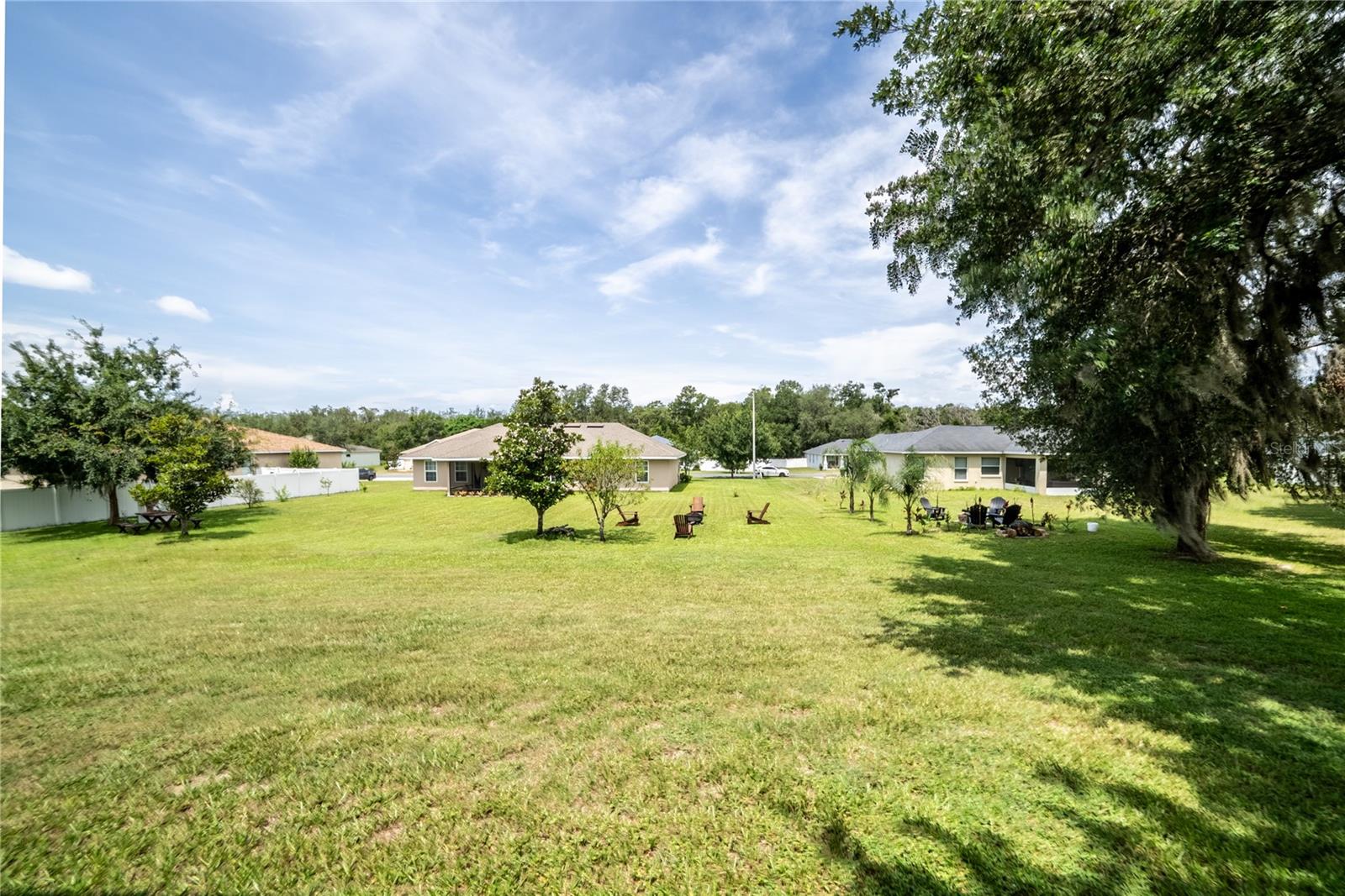 328 WOODLAND TRL