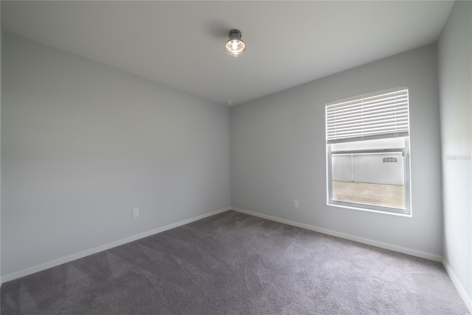 328 WOODLAND TRL